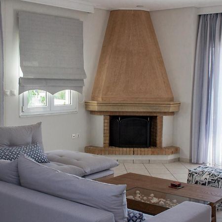 Luxury Seaview Apartment By The Sea Saronida المظهر الخارجي الصورة