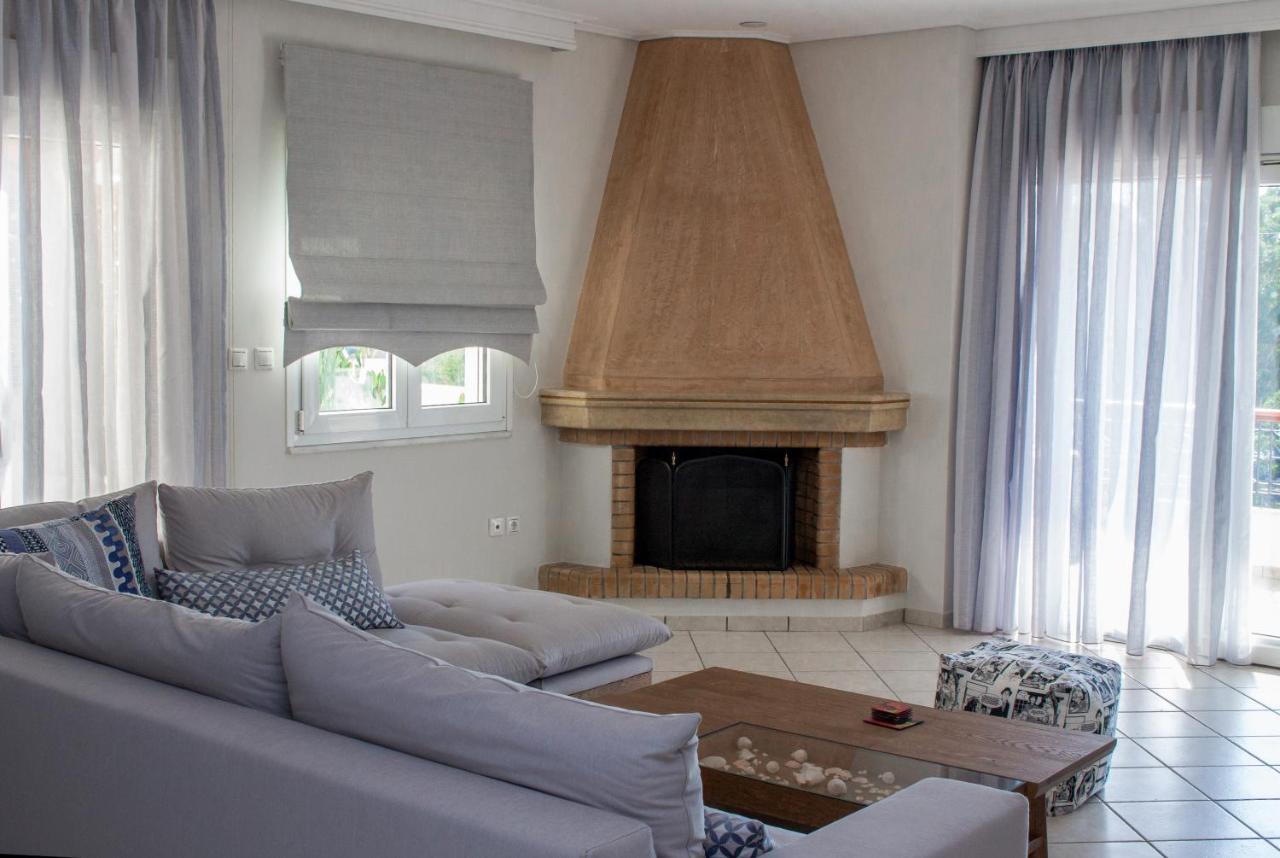 Luxury Seaview Apartment By The Sea Saronida المظهر الخارجي الصورة