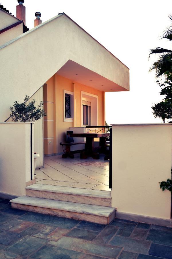 Luxury Seaview Apartment By The Sea Saronida المظهر الخارجي الصورة